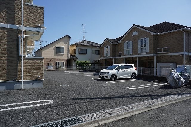 18/26 駐車場