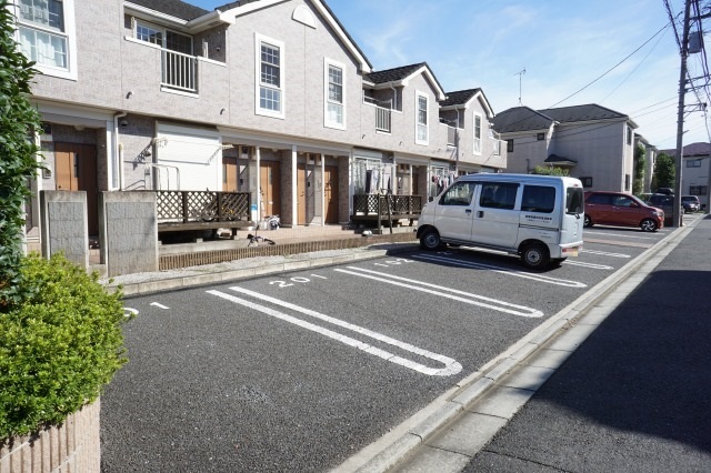 14/20 駐車場