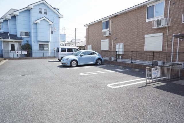 14/20 駐車場
