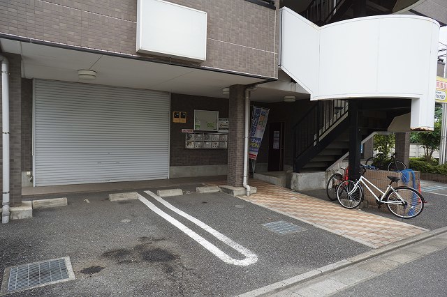14/23 駐車場
