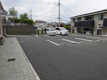 14/20 駐車場