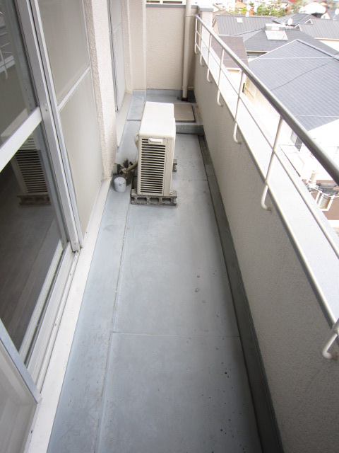 17/28 バルコニー