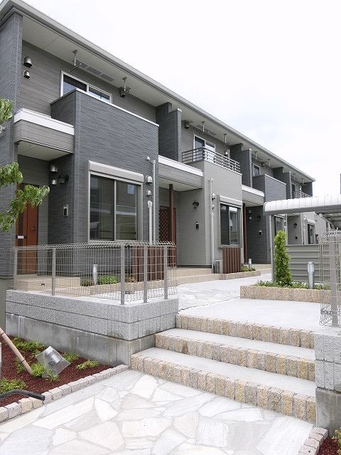 14/20 エントランス