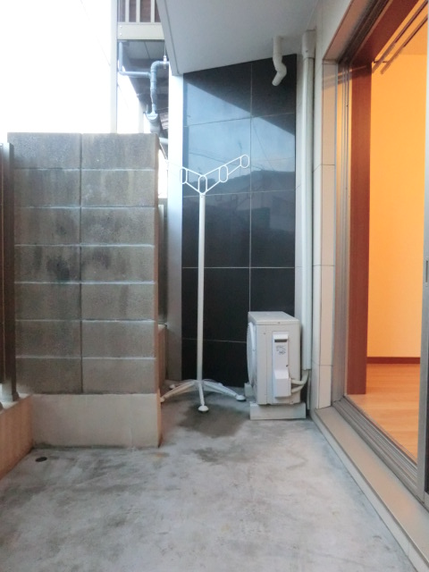 15/23 バルコニー