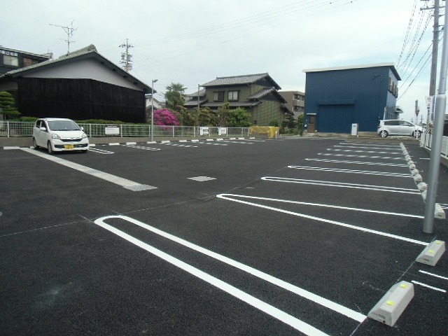 22/30 駐車場