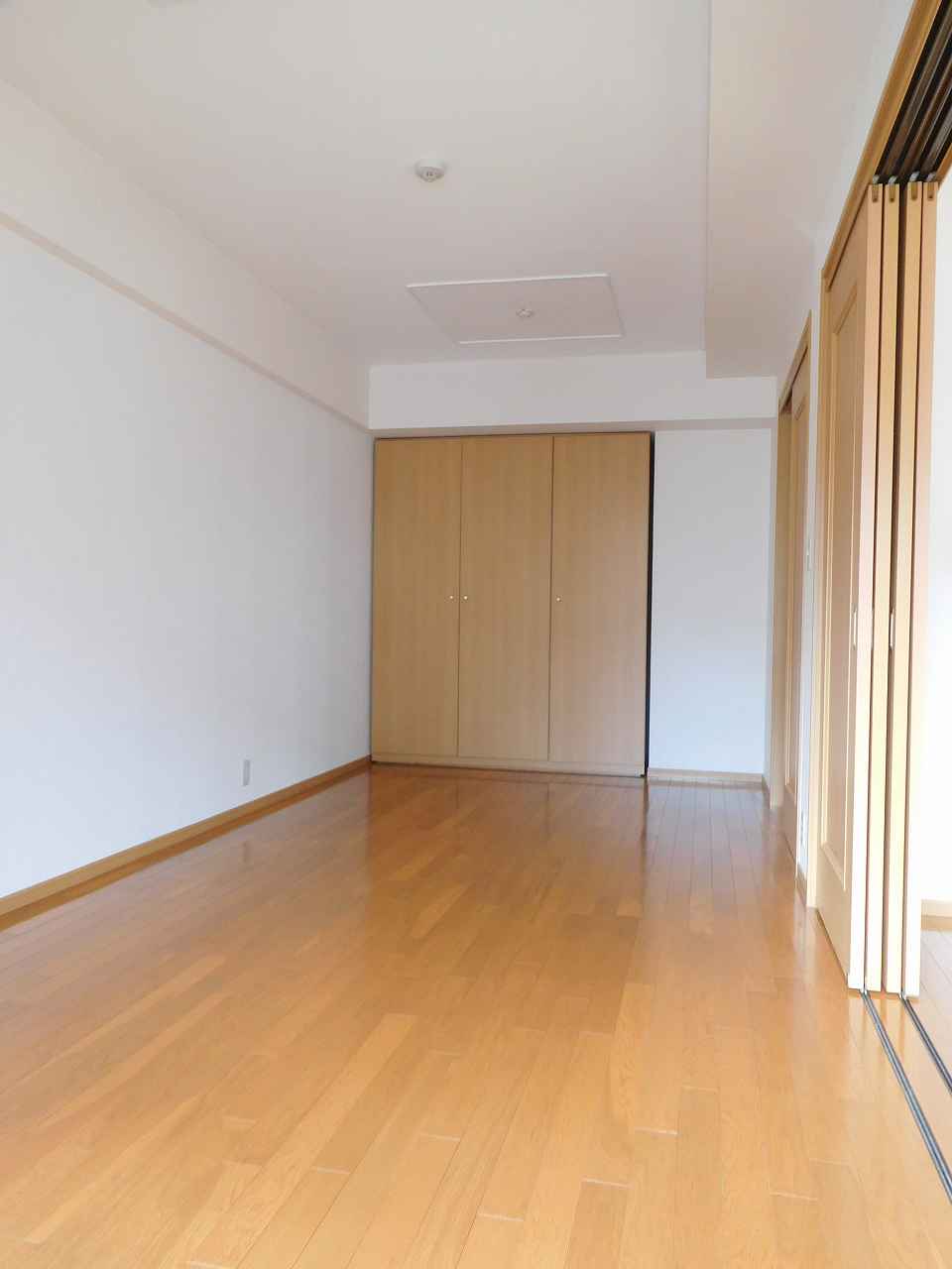 19/25 エントランス