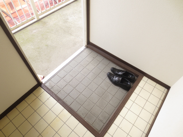 22/30 エントランス