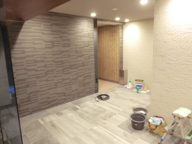 21/23 エントランス