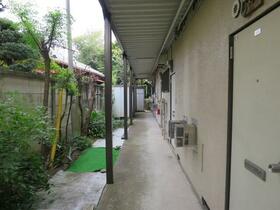 2/5 エントランス