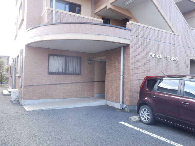 21/29 エントランス