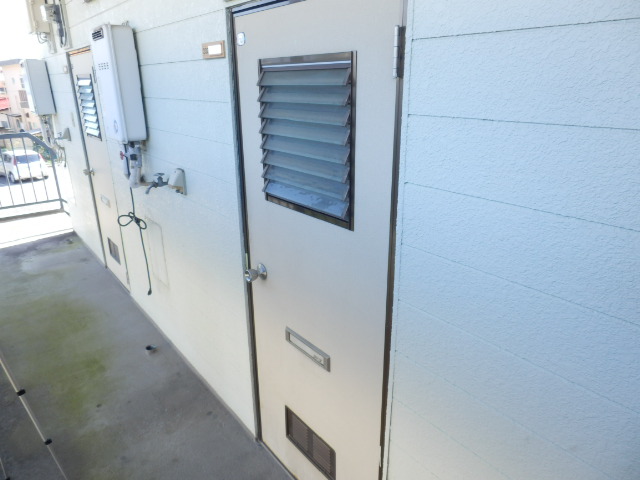 21/30 エントランス