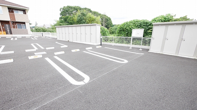 14/20 駐車場