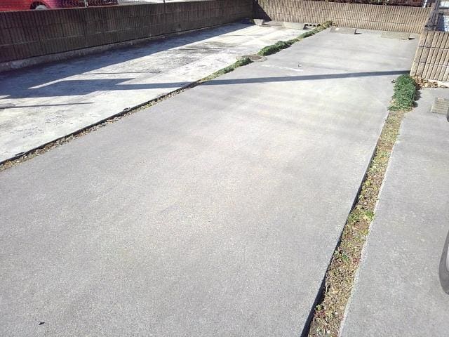 14/23 駐車場