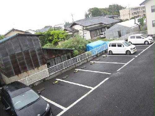 2/4 駐車場
