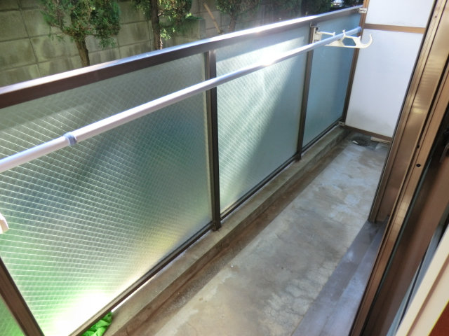 18/28 バルコニー