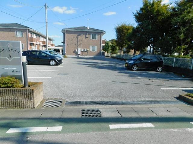 14/22 駐車場