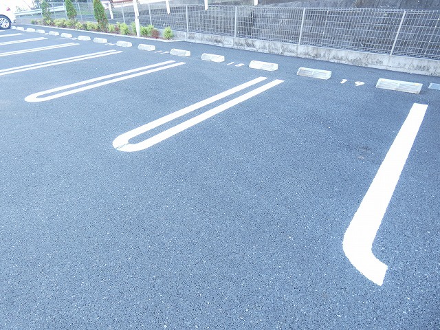 14/16 駐車場