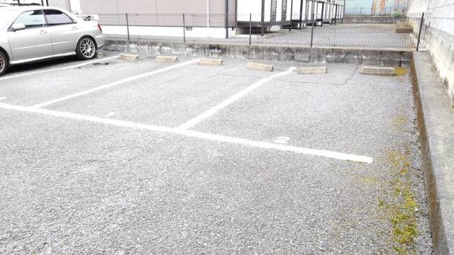 15/20 駐車場