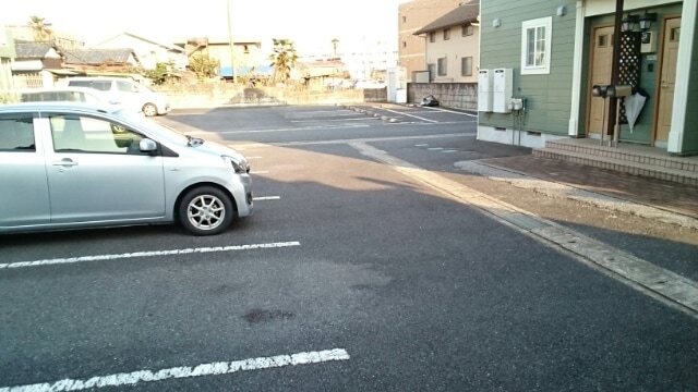 2/10 駐車場
