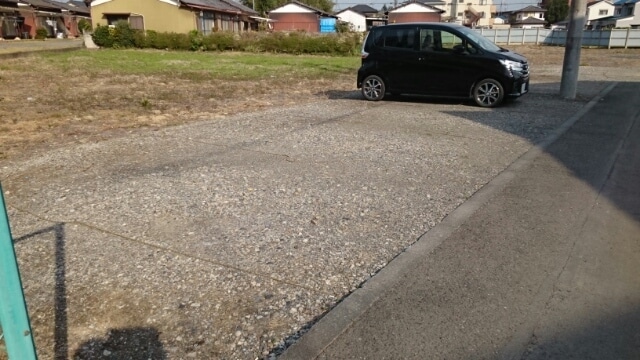 14/20 駐車場