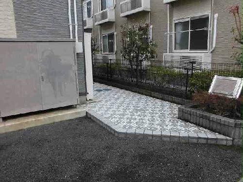 13/20 エントランス