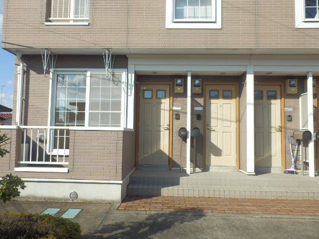 21/30 エントランス