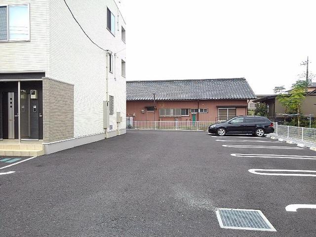 2/10 駐車場