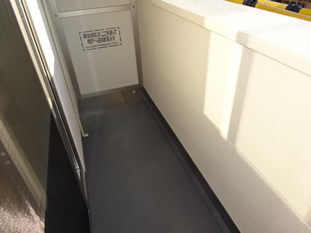 13/18 バルコニー