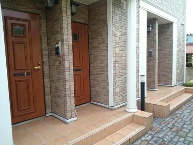 13/20 エントランス