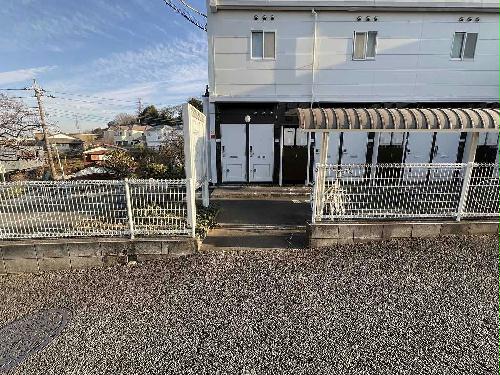 13/14 エントランス