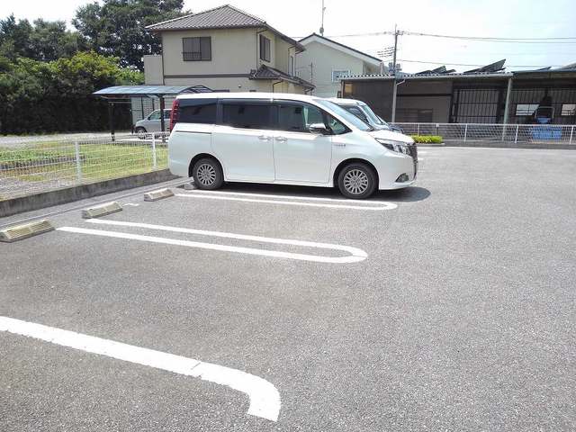 22/30 駐車場