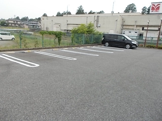 14/21 駐車場