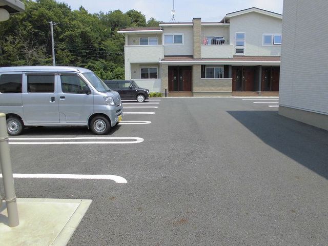 14/20 駐車場