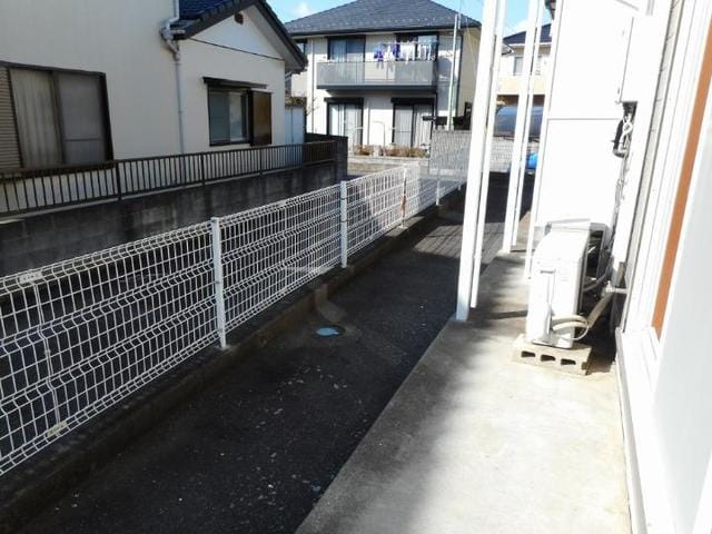 13/22 バルコニー