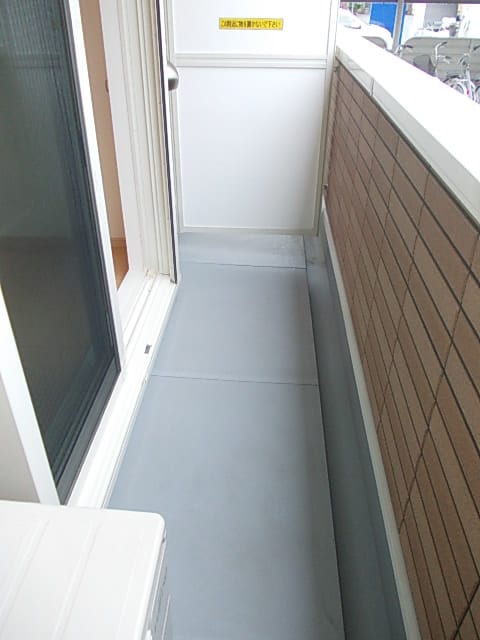 20/27 バルコニー