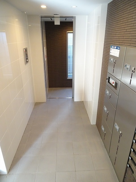 2/8 エントランス