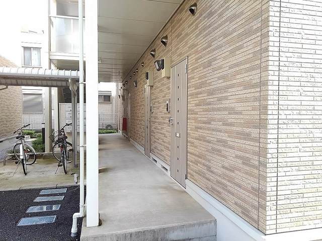 14/22 エントランス