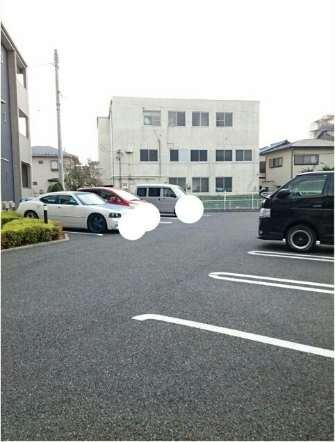 28/30 駐車場