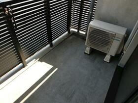 13/18 バルコニー