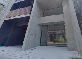 16/16 エントランス