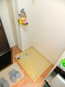 16/30 エントランス