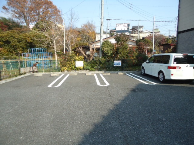 14/20 駐車場