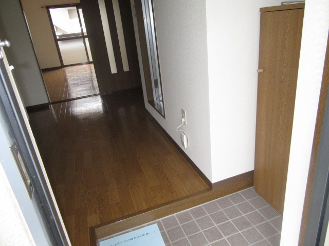 5/23 玄関