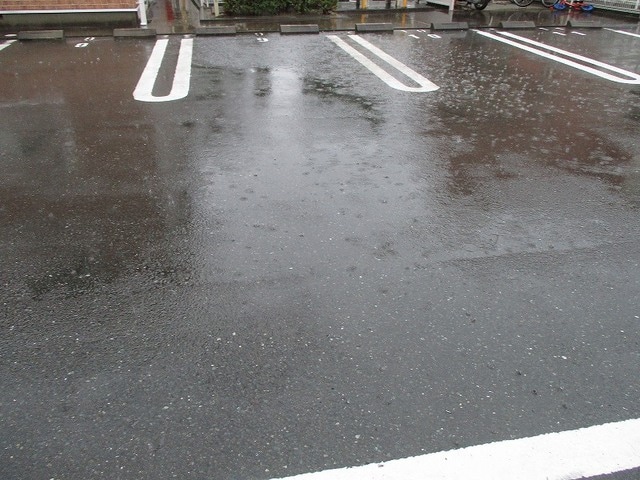 16/23 エントランス