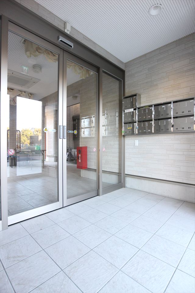 2/5 エントランス