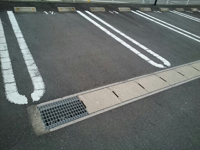 14/20 駐車場