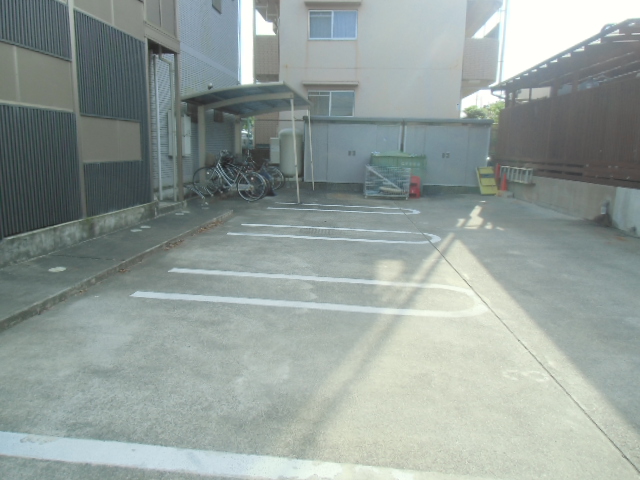 3/7 駐車場