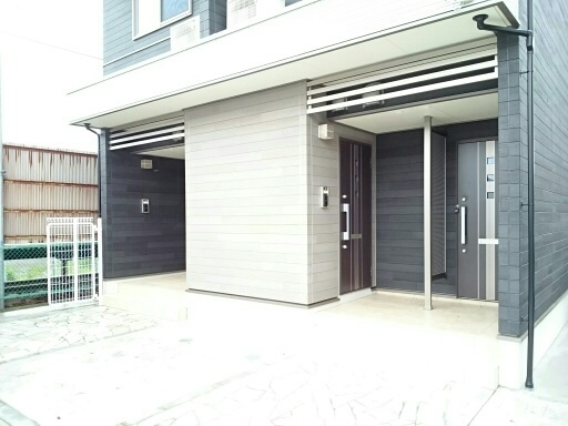 16/26 エントランス