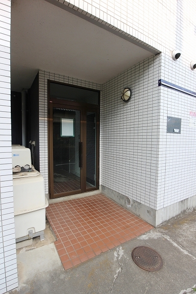 22/30 エントランス