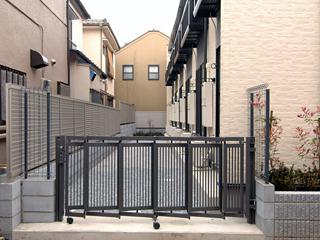 2/3 エントランス